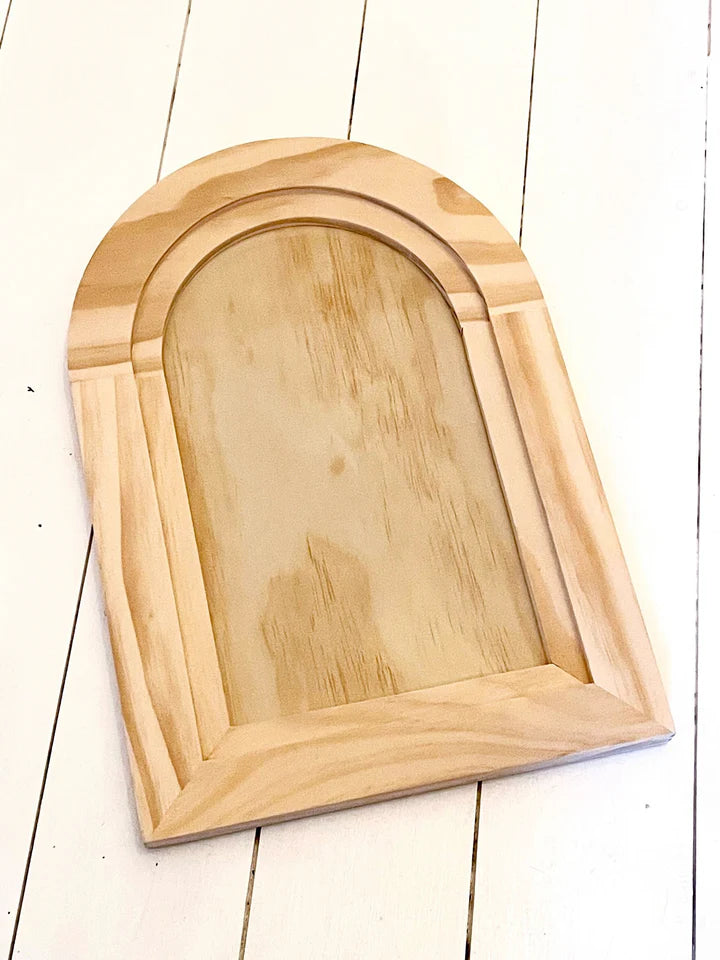 IOD Arched Wood Pallet