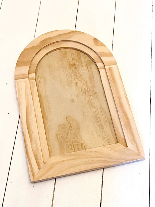 IOD Arched Wood Pallet
